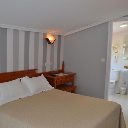 Hotel Piramide Portonovo Kamer foto